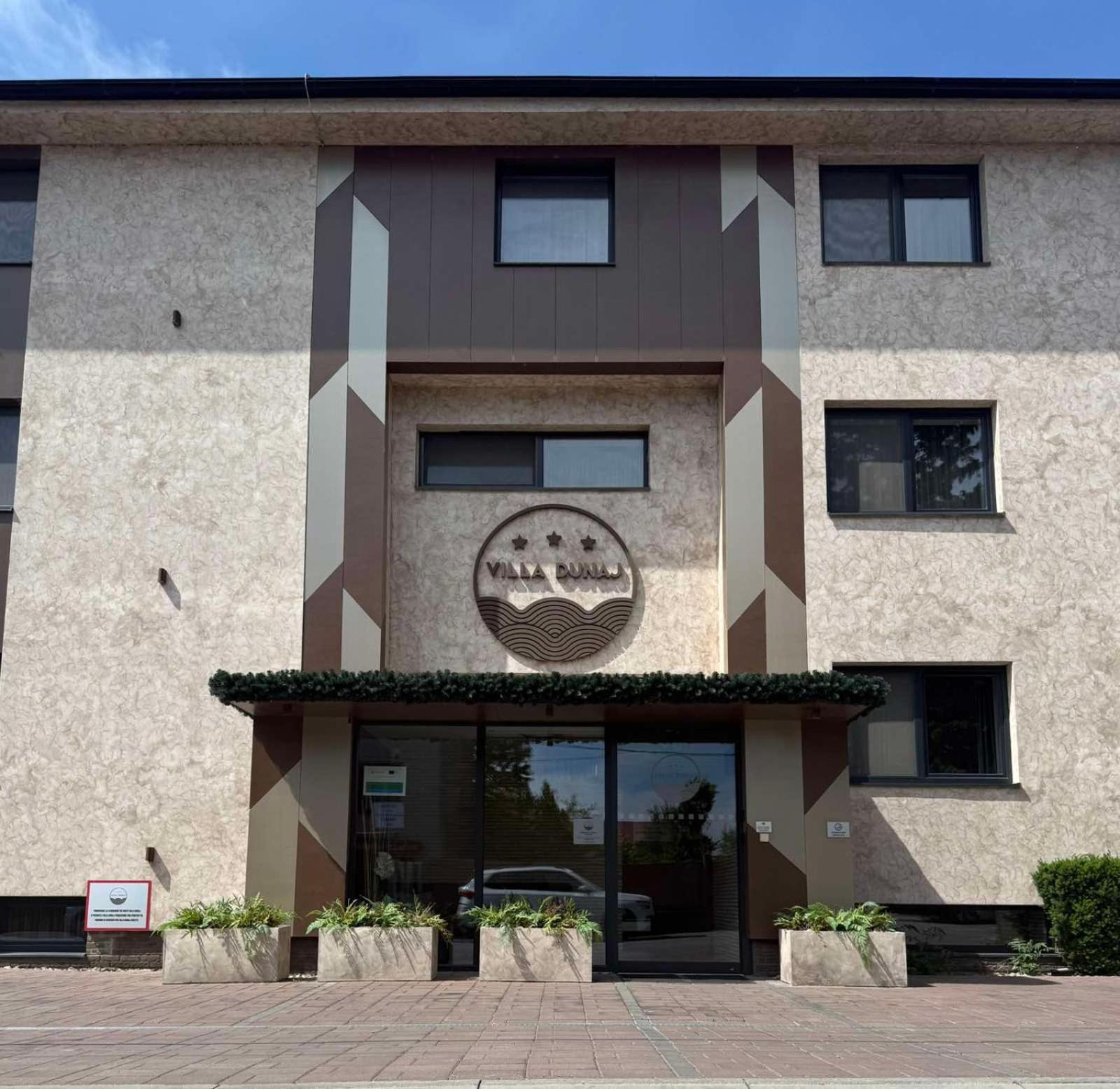 Villa Dunaj Dunajská Streda Exteriör bild